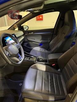 فولكسفاغن جولف R